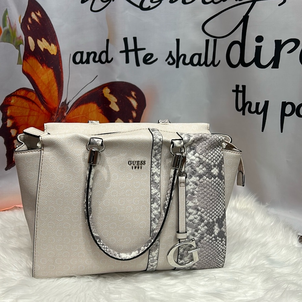 GUESS LIGHT PINK/SNAKE PRINT PURSE/SHOULDER BAG